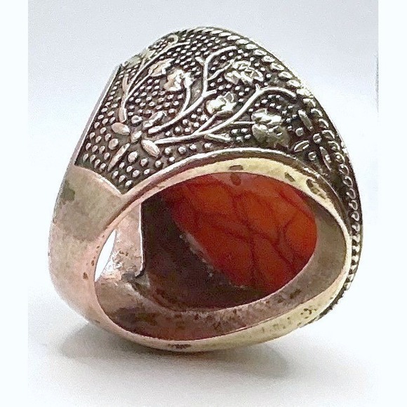 Vintage Style Red Cabochon Statement Ring Brass Band Size 8.5 Unisex - Picture 10 of 10